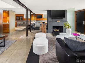 1207 26th Avenue E, Seattle WA 98112