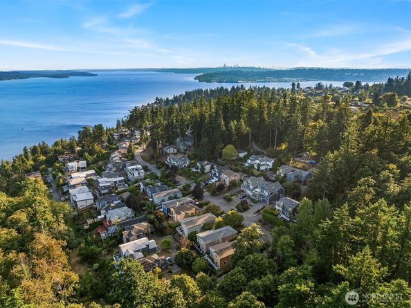 12046 89th Place NE, Kirkland WA 98034