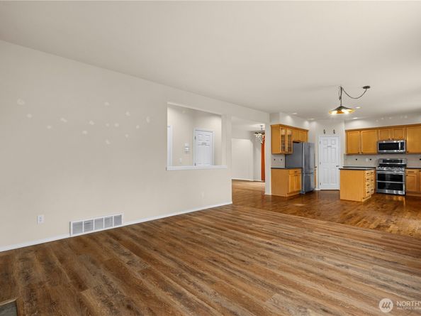 105 202nd Street SE, Bothell WA 98012