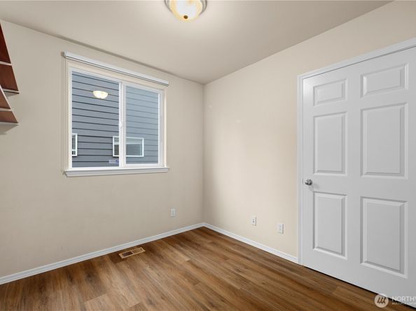 105 202nd Street SE, Bothell WA 98012