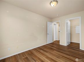 105 202nd Street SE, Bothell WA 98012
