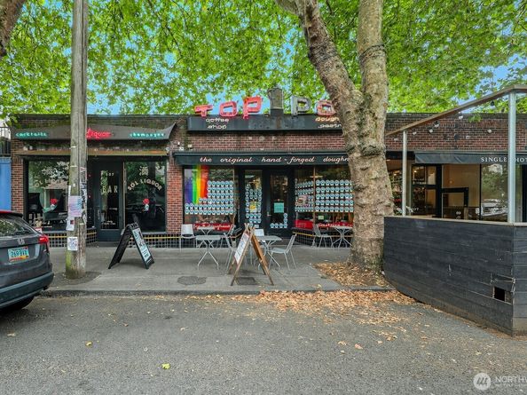 900 Summit Avenue E 303, Seattle WA 98102