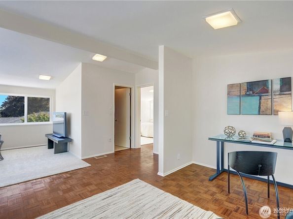 3215 NE 103rd Street, Seattle WA 98125