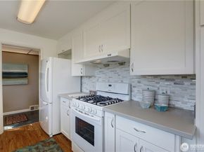 3215 NE 103rd Street, Seattle WA 98125