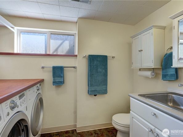 3215 NE 103rd Street, Seattle WA 98125