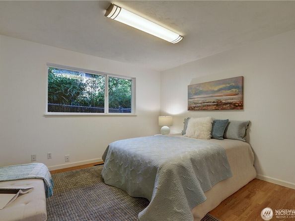 3215 NE 103rd Street, Seattle WA 98125