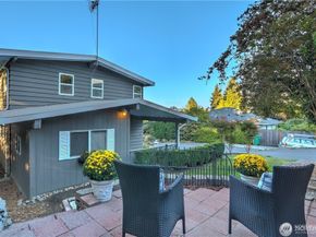3215 NE 103rd Street, Seattle WA 98125