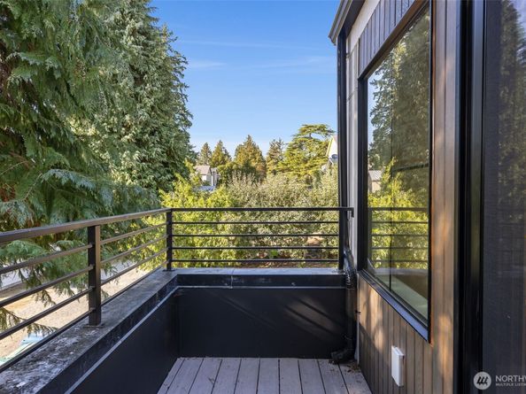 10717 2nd Avenue NW, Seattle WA 98177
