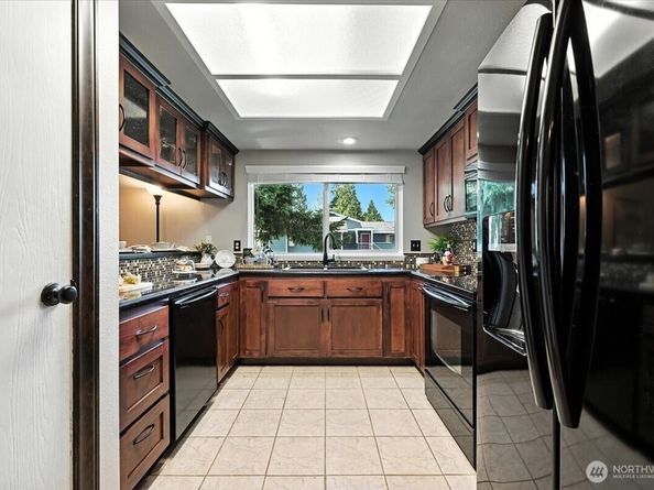 8407 18th Avenue W 11201, Everett WA 98204
