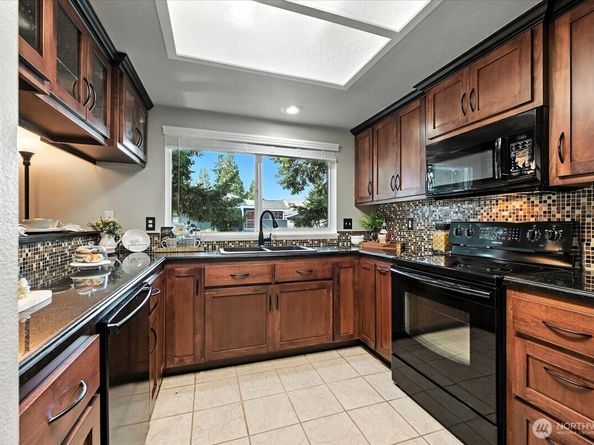8407 18th Avenue W 11201, Everett WA 98204