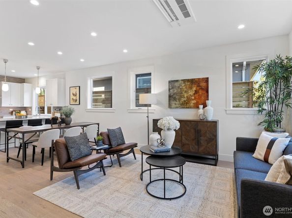 8007 25th Avenue NW, Seattle WA 98117