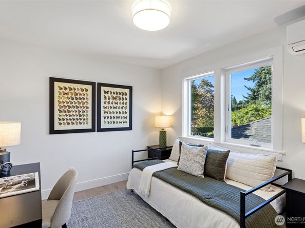 8007 25th Avenue NW, Seattle WA 98117