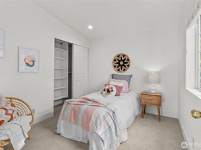 4321 SW Lander Street, Seattle WA 98116
