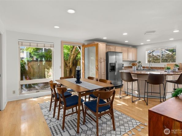 4321 SW Lander Street, Seattle WA 98116