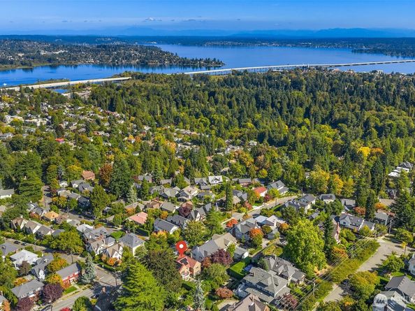 2055 E Crescent Drive, Seattle WA 98112