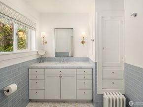2055 E Crescent Drive, Seattle WA 98112