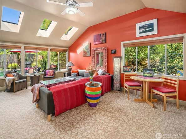 18115 Beall Road SW, Vashon WA 98070