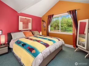 18115 Beall Road SW, Vashon WA 98070