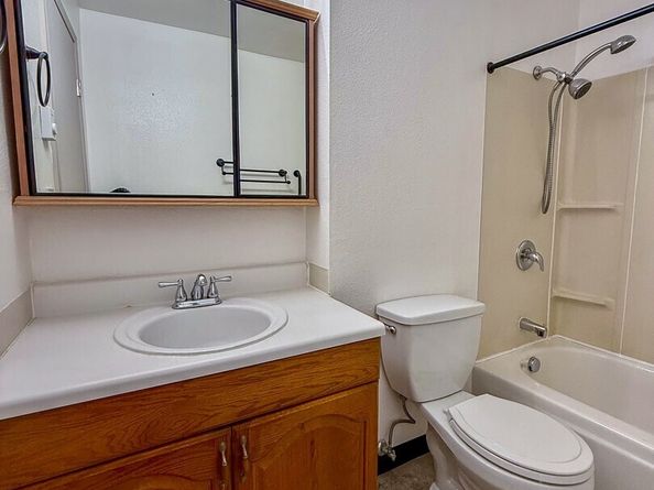 15138 65th Avenue S 107, Tukwila WA 98188