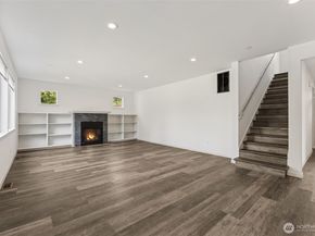 27037 NE 29th Place, Redmond WA 98053