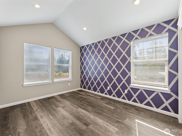 27037 NE 29th Place, Redmond WA 98053
