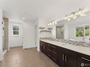 27037 NE 29th Place, Redmond WA 98053