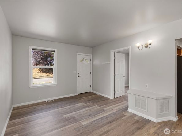 1106 Lincoln Avenue, Bremerton WA 98337