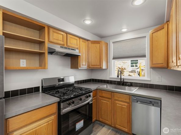 1106 Lincoln Avenue, Bremerton WA 98337