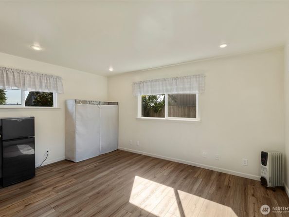 1106 Lincoln Avenue, Bremerton WA 98337