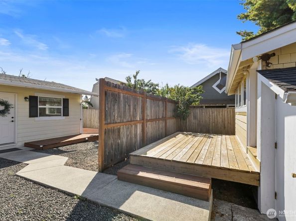 1106 Lincoln Avenue, Bremerton WA 98337