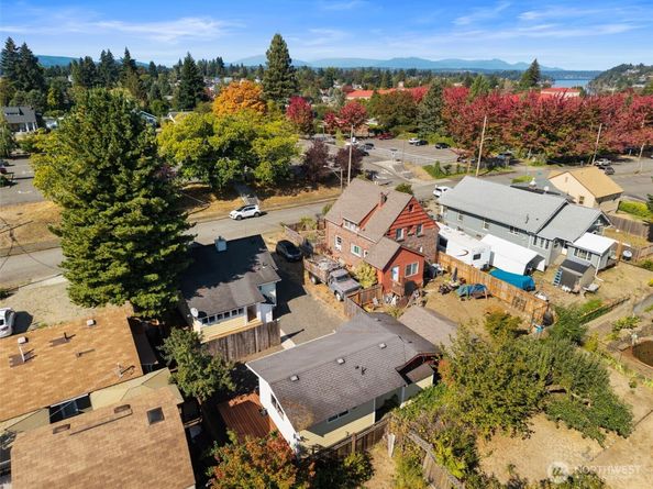 1106 Lincoln Avenue, Bremerton WA 98337