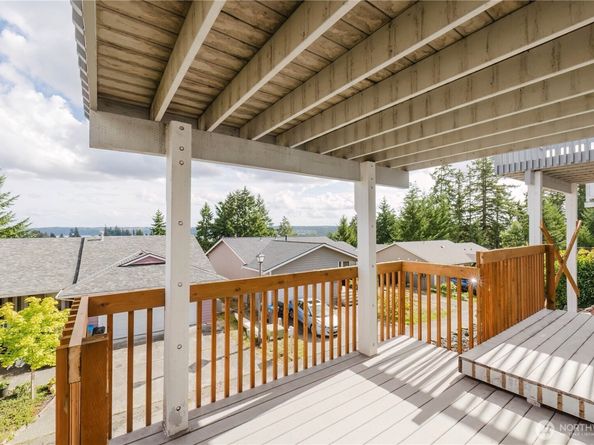 1210 Daniels Avenue, Bremerton WA 98312