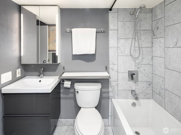 121 Vine Street 2506, Seattle WA 98121