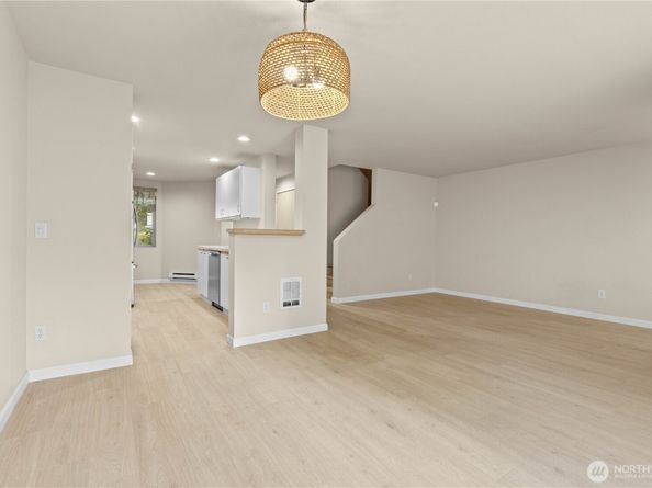 5509 S 237th Place 123, Kent WA 98032