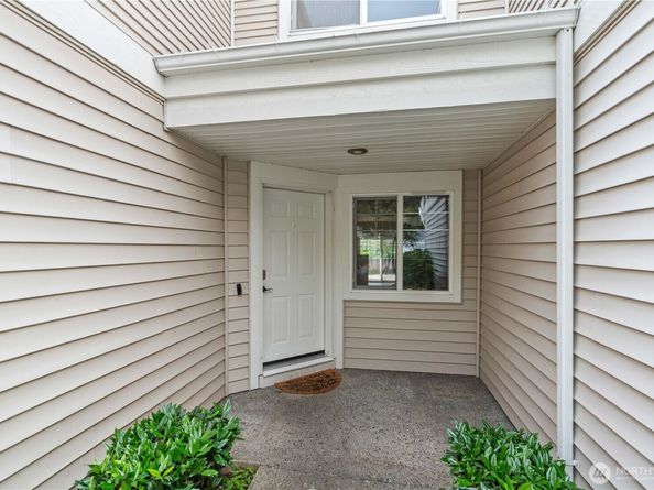 5509 S 237th Place 123, Kent WA 98032