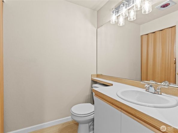 5509 S 237th Place 123, Kent WA 98032