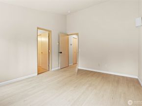 5509 S 237th Place 123, Kent WA 98032