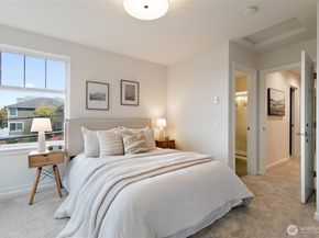 102 24th Avenue E A, Seattle WA 98112