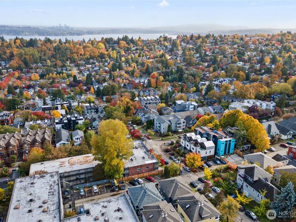 102 24th Avenue E A, Seattle WA 98112