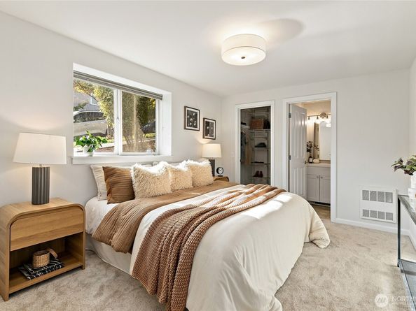 102 24th Avenue E A, Seattle WA 98112