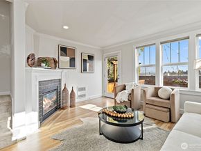 102 24th Avenue E A, Seattle WA 98112