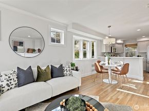 102 24th Avenue E A, Seattle WA 98112