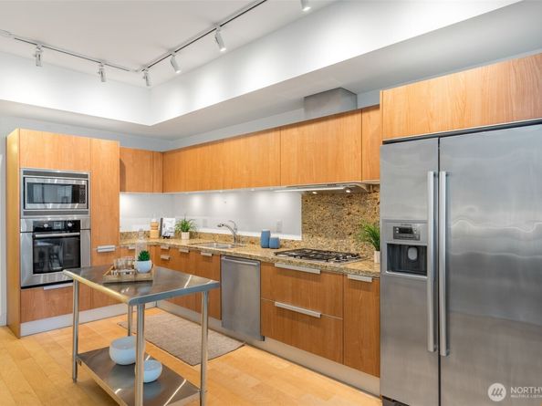 1920 4th Avenue 512, Seattle WA 98101