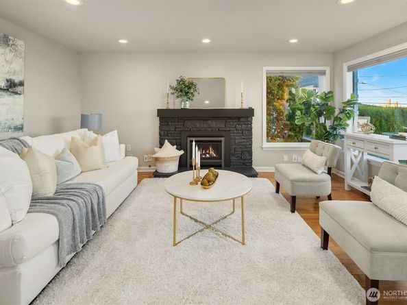 3257 37th Avenue SW, Seattle WA 98126