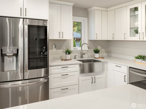 3257 37th Avenue SW, Seattle WA 98126