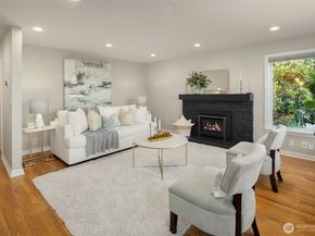 3257 37th Avenue SW, Seattle WA 98126