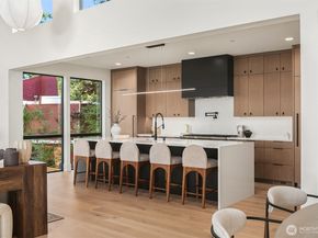11217 NE 103rd Place, Kirkland WA 98033