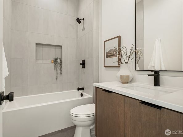 11217 NE 103rd Place, Kirkland WA 98033
