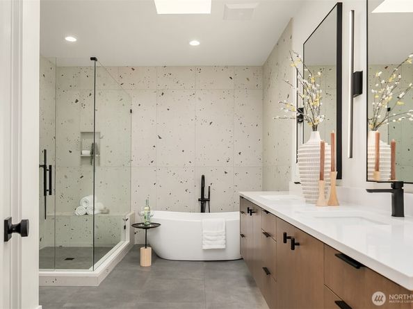 11217 NE 103rd Place, Kirkland WA 98033