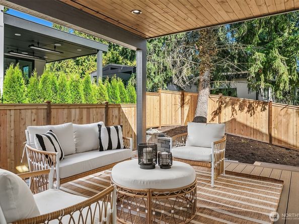 11217 NE 103rd Place, Kirkland WA 98033